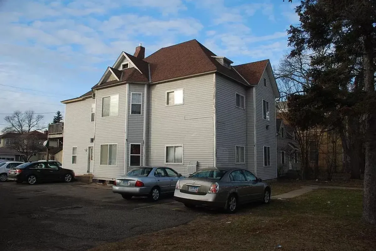 24bfe58d360abaee6d29bd4b1d15facf-uncropped_scaled_within_1536_1152