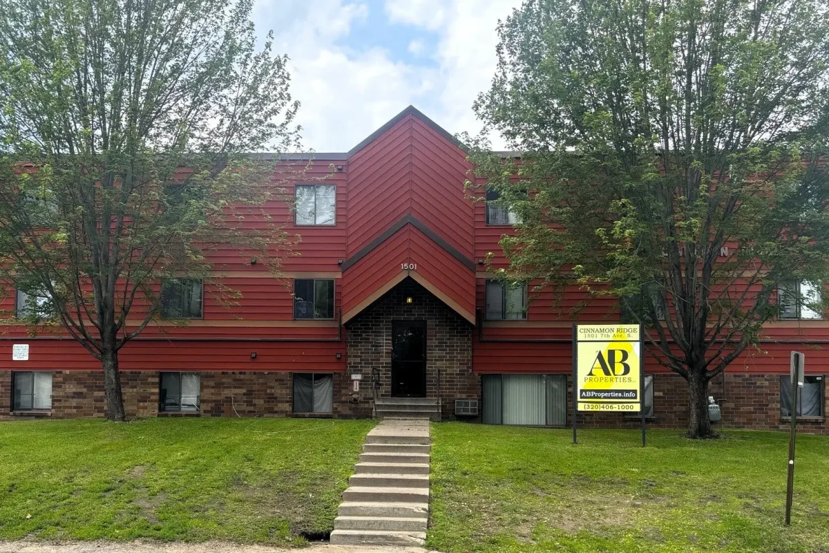 Cinnamon Front 1 Edit