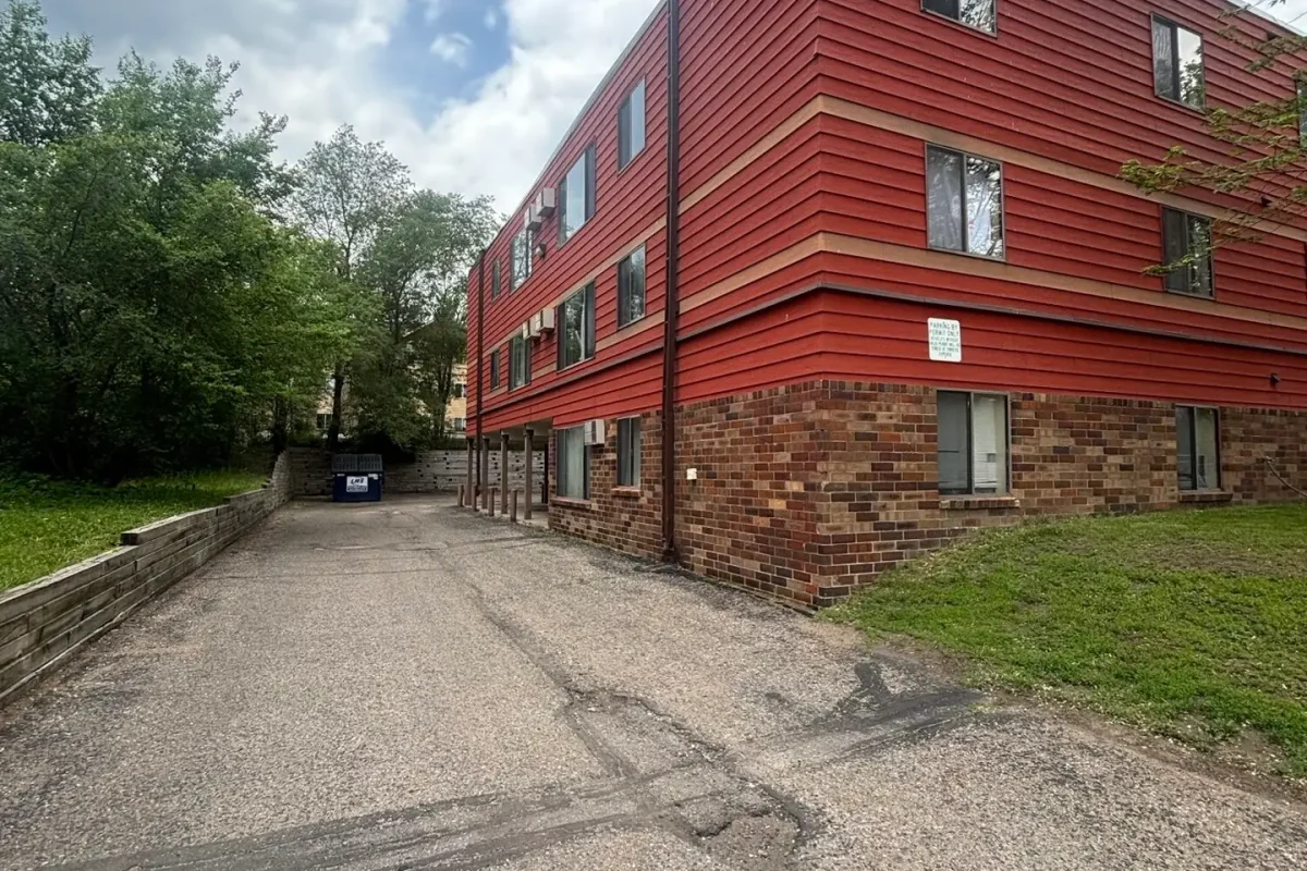 Cinnamon Parking Lot