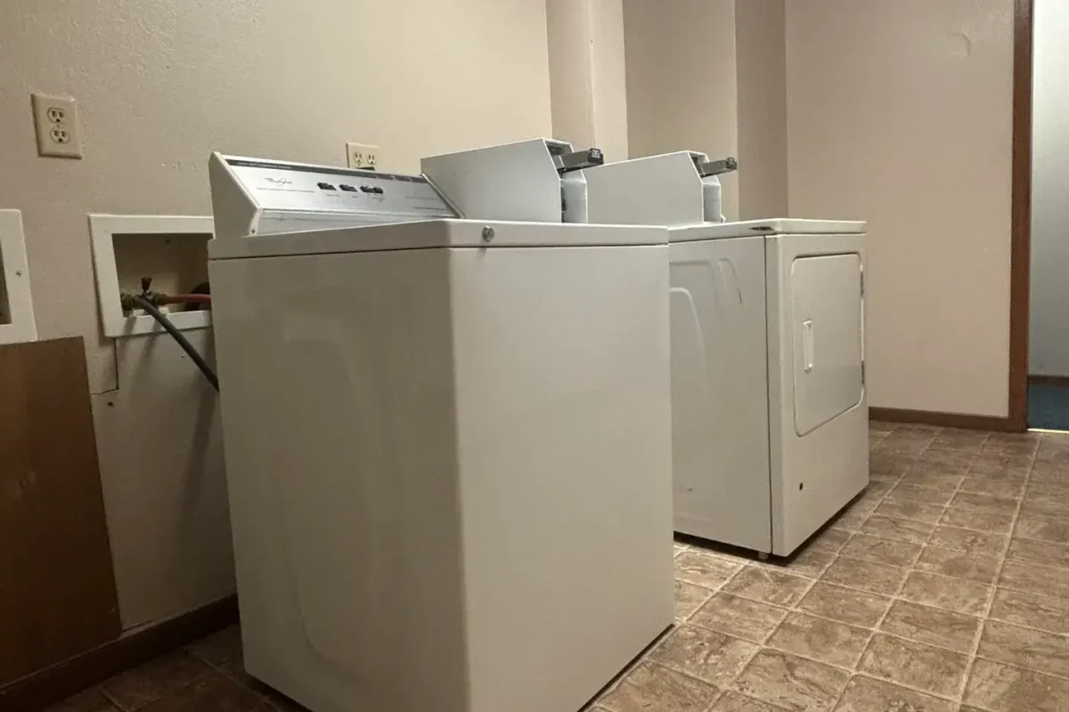 SV Laundry 1