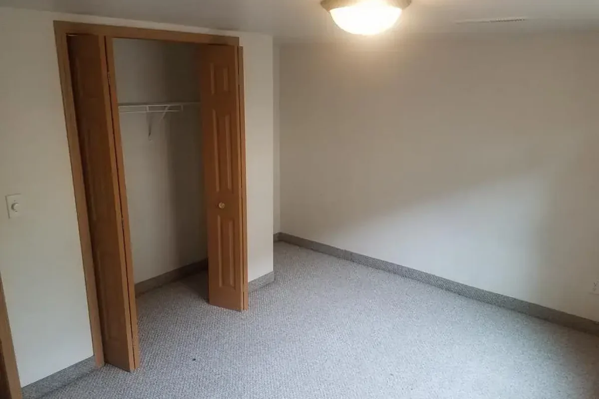 efe2869e3977df9648c3e919eee89d58-uncropped_scaled_within_1536_1152